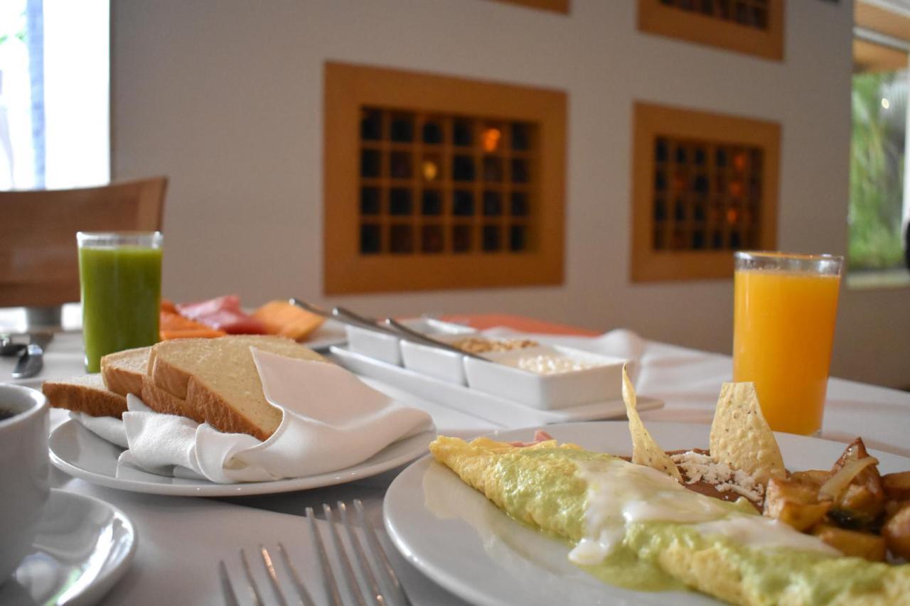 טיחואנה Hotel Palacio Azteca מראה חיצוני תמונה